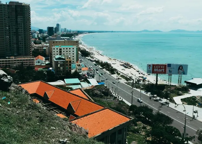 Marine Hotel & Apartment